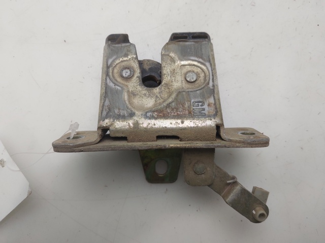 Zamek klapy bagażnika (3/5 drzwi tylnych) 09130569 OPEL