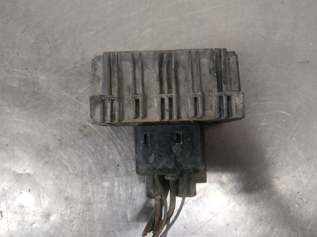 Przekaźnik świec żarowych 09132691 OPEL