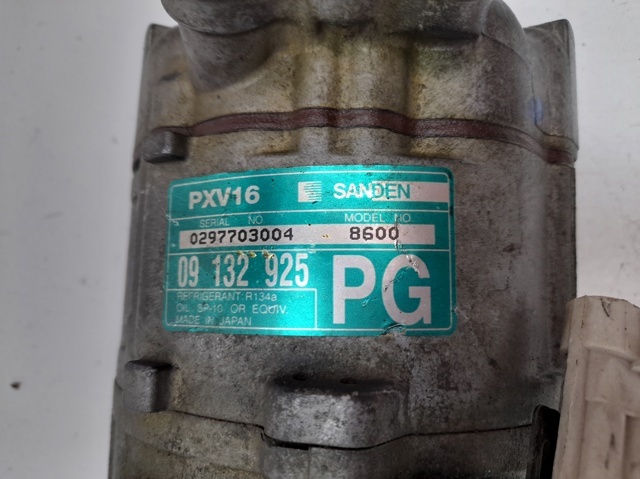 Sprężarka klimatyzacji 09132925 OPEL