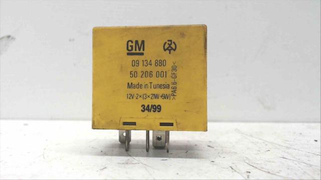 Przekaźnik kierunkowskazów Opel Vectra 36