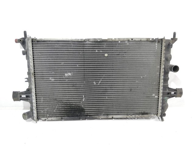 Chłodnica silnika 09157937 OPEL