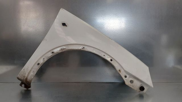 Błotnik przedni prawy 09196449 OPEL