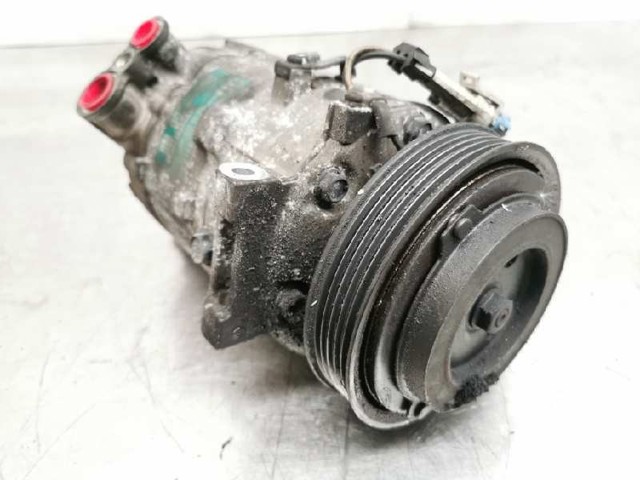 Sprężarka klimatyzacji 09225560 OPEL
