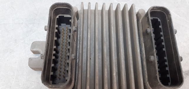 Sterownik silnika 09355929 OPEL