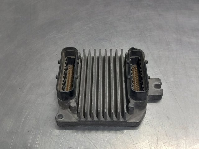 Sterownik silnika 09355929 OPEL