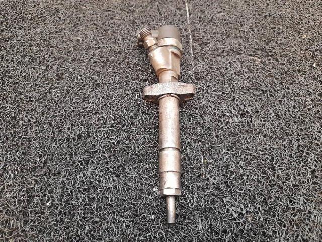 Wtryskiwacz paliwa 0986435079 RENAULT