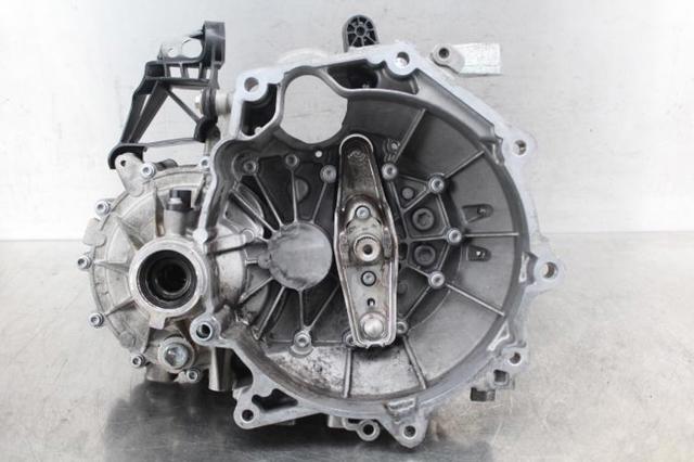 Mechaniczna skrzynia biegów w komplecie 0CF300044D VAG