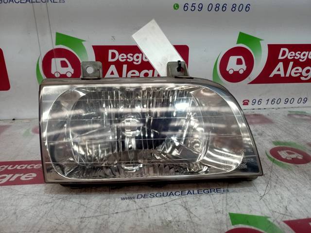 Reflektor prawy 0K08051020 HYUNDAI