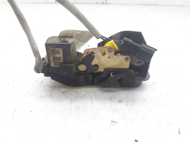 Zamek drzwi tylnych prawych 0K2FA72310 HYUNDAI
