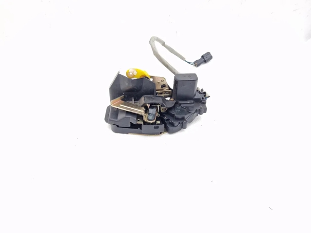 Zamek drzwi tylnych prawych 0K2FA72310 HYUNDAI