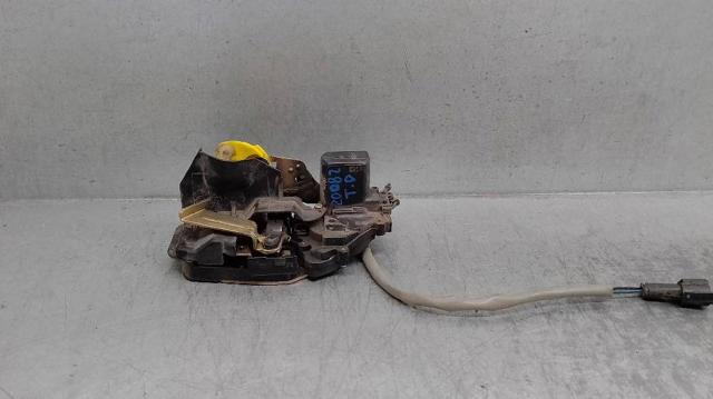 Zamek drzwi tylnych prawych 0K2FA72310 HYUNDAI