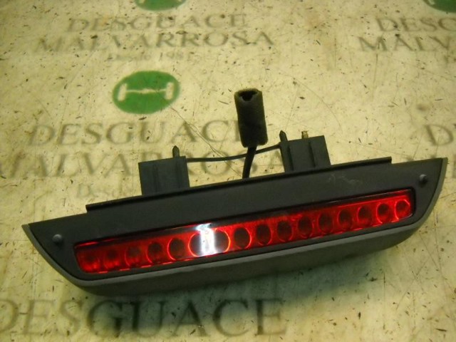 Lampa stop tylna dodatkowa 0K2FB5158044 HYUNDAI