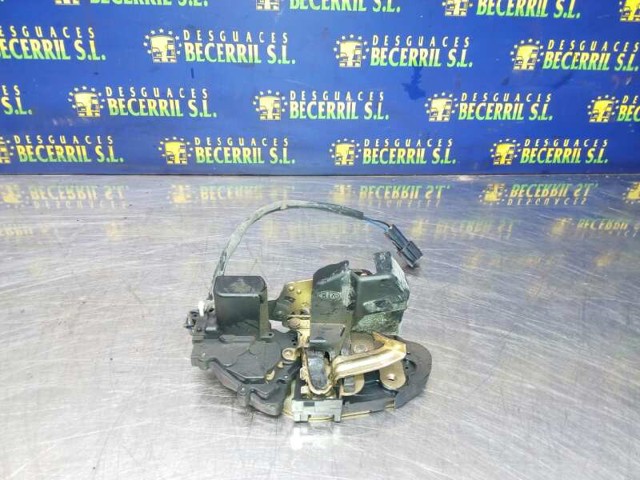 Zamek drzwi tylnych lewych KIA Shuma 2 FB