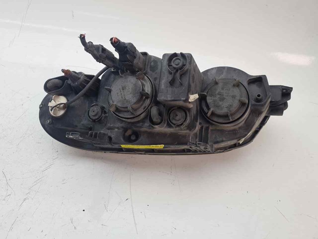 Reflektor prawy 0K2SA51030C HYUNDAI