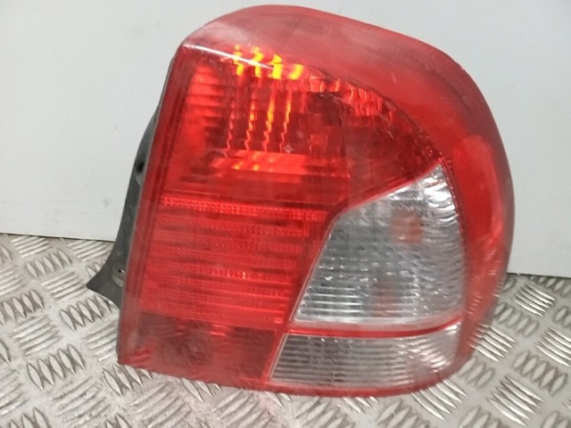Kupić Lampa zespolona tylna prawa KIA Shuma II FB w dobrej cenie