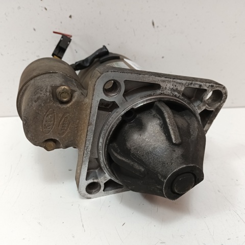 Rozrusznik 0K32618400 HYUNDAI