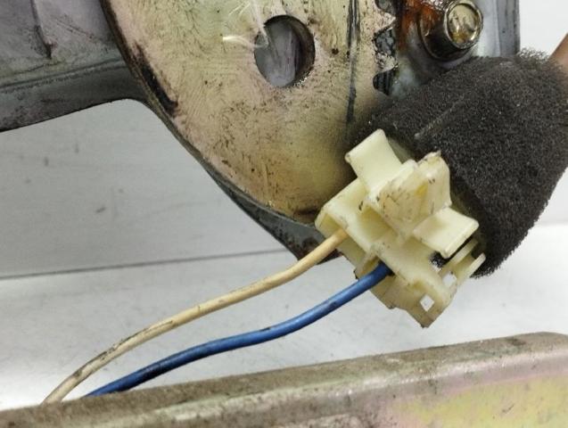 Mechanizm podnoszenia szyby drzwi przednich prawych KIA Carnival 3 UVP