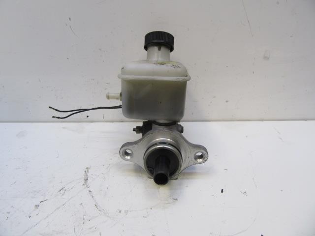 Główny cylinder hamulców KIA Carnival 2 GQ