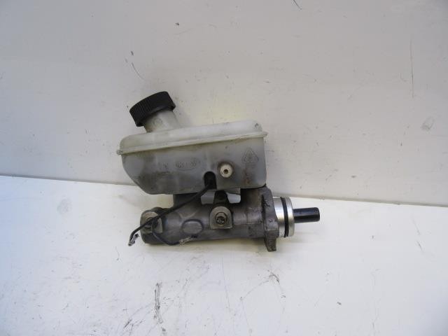 Główny cylinder hamulców KIA Carnival 2 GQ