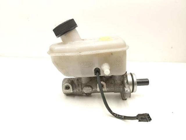 Główny cylinder hamulców KIA Carnival 2 GQ