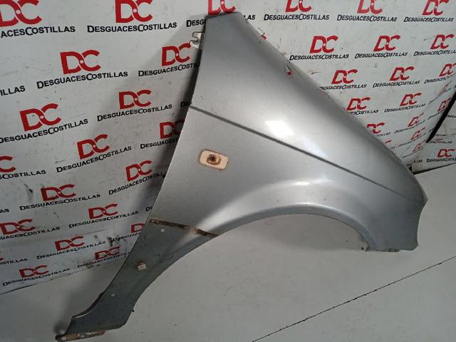 Błotnik przedni prawy KIA Carnival 2 GQ