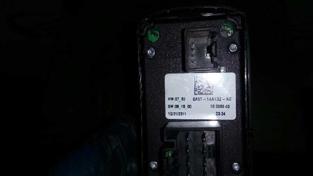 Panel przyciskowy sterowania podnośnikiem szyby przedni lewy 10008940 FORD