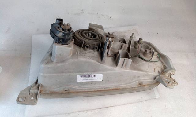 Reflektor prawy 10032078 SUZUKI