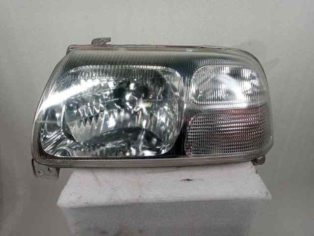 Reflektor prawy 10032078 SUZUKI