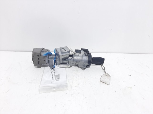 Przekaźnik wentylatora Ford Focus 2 CA5