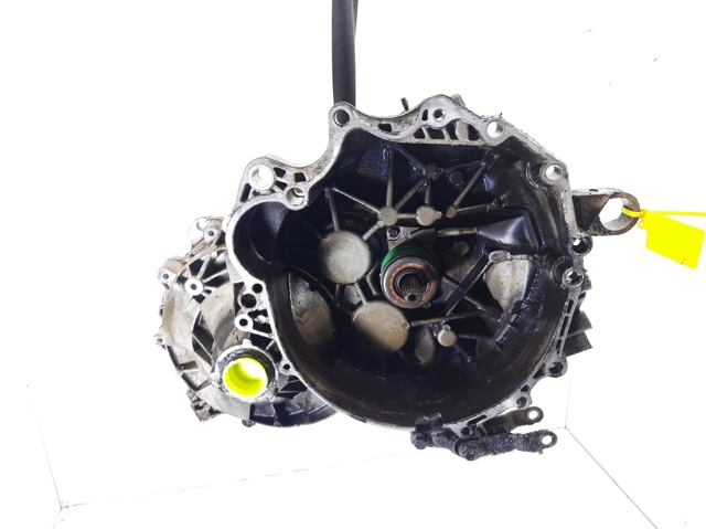 Mechaniczna skrzynia biegów w komplecie 1023704 VOLVO