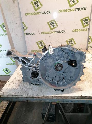 Mechaniczna skrzynia biegów w komplecie 1023822 VOLVO