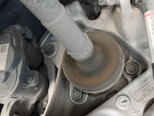 Półoś tylna 104416800A TESLA