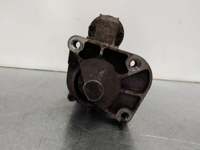 104674105119C Renault (RVI)