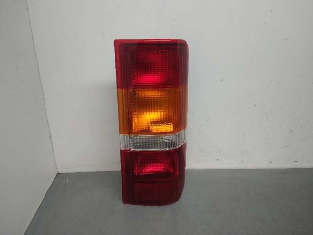 Lampa zespolona tylna prawa 1063537 FORD