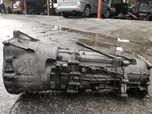 Mechaniczna skrzynia biegów w komplecie 1069401051 BMW