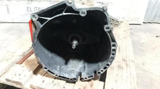 Mechaniczna skrzynia biegów w komplecie 1069401051 BMW