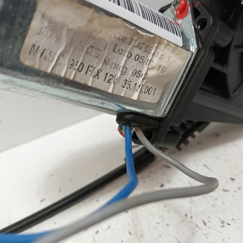 Kupić Mechanizm podnoszenia szyby drzwi przednich prawych Ford Fiesta  J5S, J3S w dobrej cenie