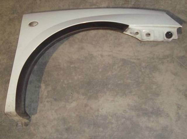 Błotnik przedni prawy 1100021 OPEL
