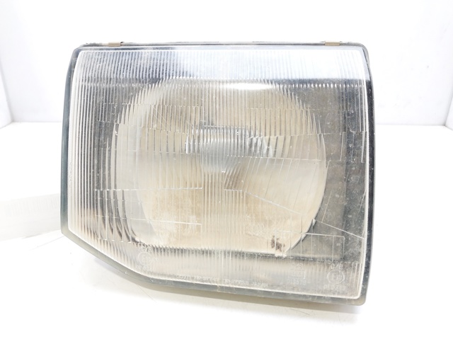 Reflektor prawy 11037746 MITSUBISHI