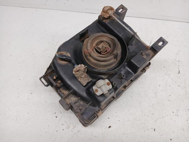Reflektor prawy 11037746 MITSUBISHI
