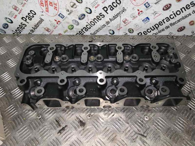 Głowica cylindrów 110397F409 NISSAN