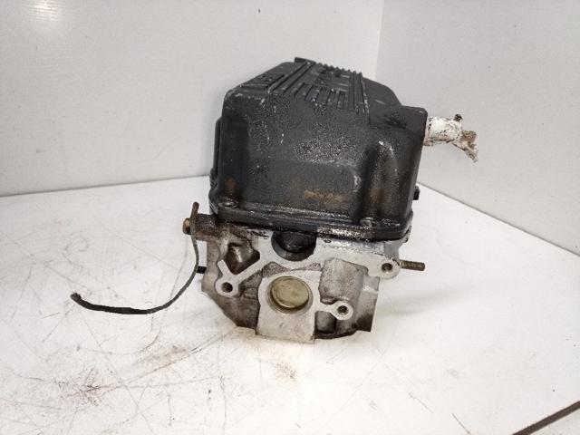 Głowica cylindrów Nissan Prairie M11