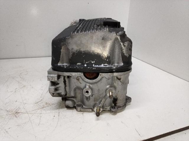 Głowica cylindrów Nissan Prairie M11