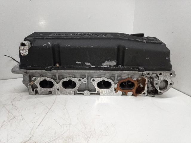 Głowica cylindrów Nissan Prairie M11