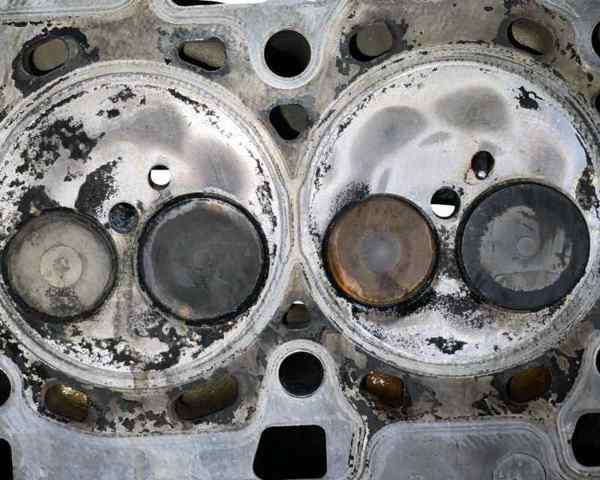 Głowica cylindrów 110410442R RENAULT