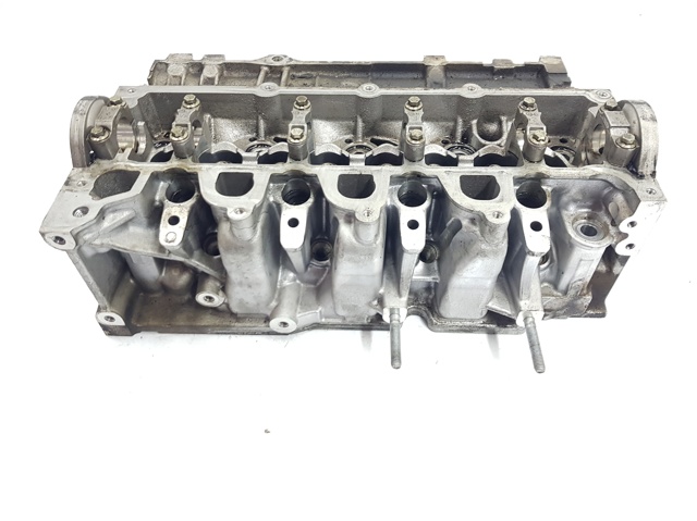 Głowica cylindra Nissan JUKE
