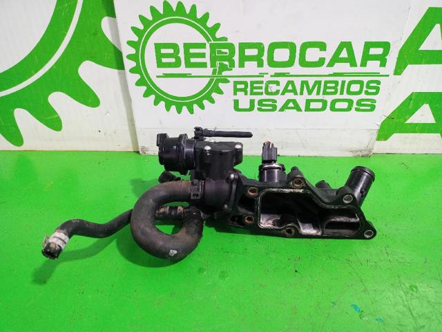 Kołnierz układu chłodzenia (trójnik) Renault Scenic R9