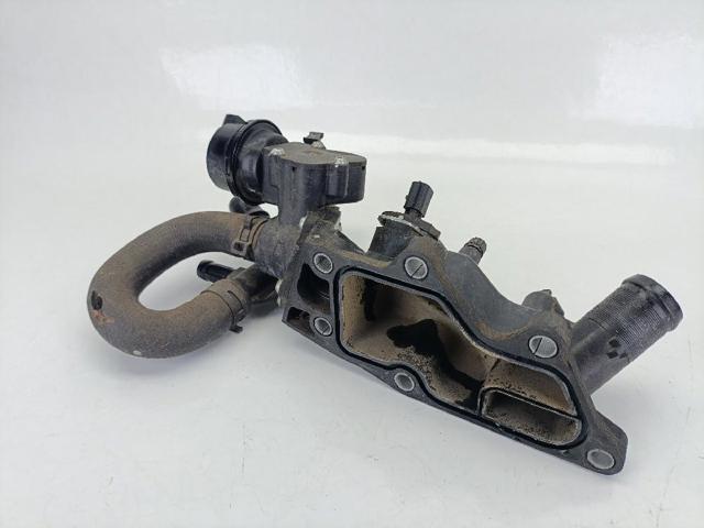 Kołnierz układu chłodzenia (trójnik) Renault Scenic R9