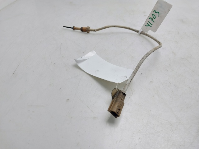 Świeca żarowa 1106500Q0C NISSAN