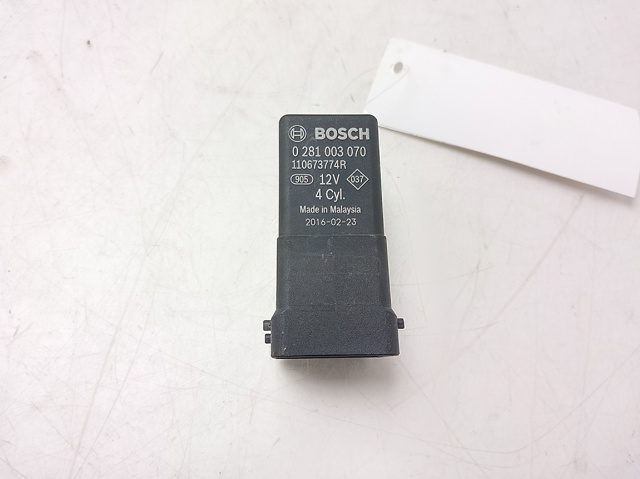 Przekaźnik świec żarowych 110673774R NISSAN